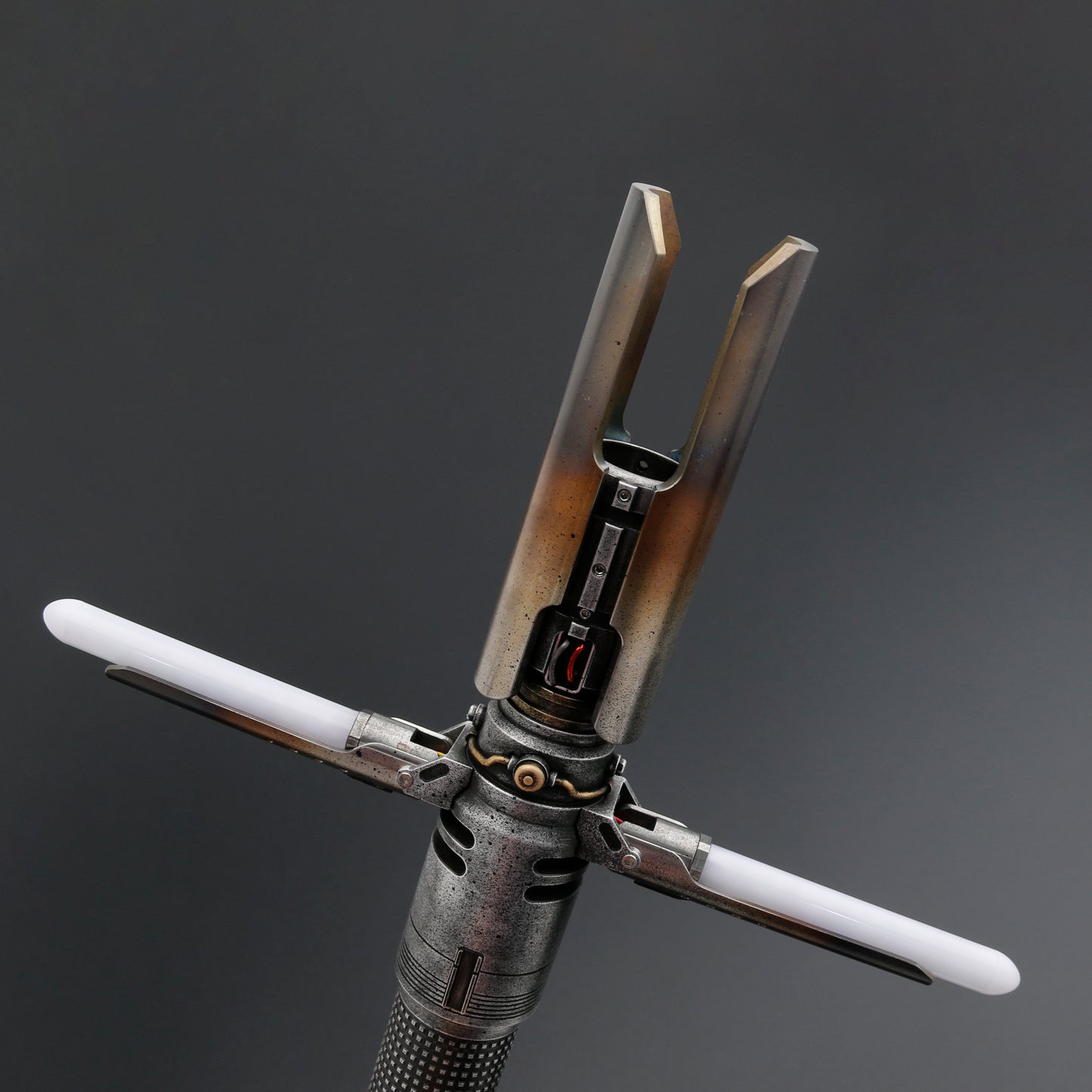 Survivor Crossguard Weathered Saber
