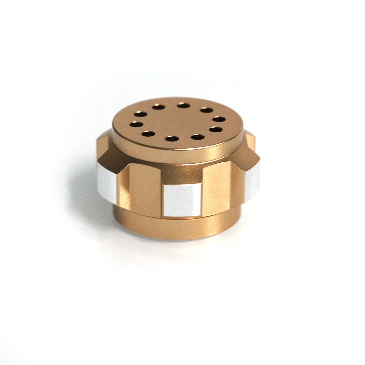 Vented Pommel Cap in gold