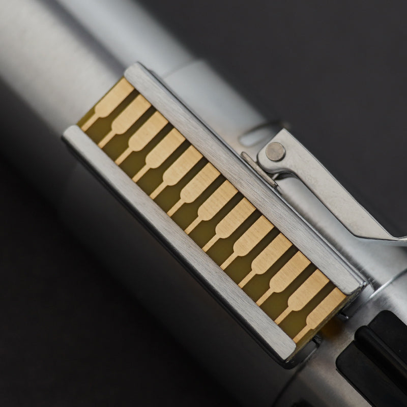 Graflex Elite Saber